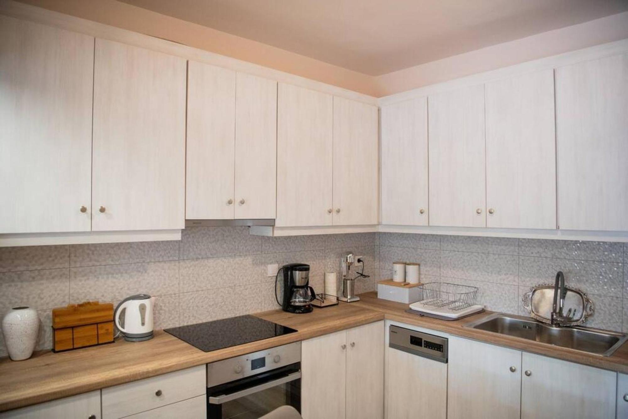 Tatil Evi Betty's 4 Seasons In Agria